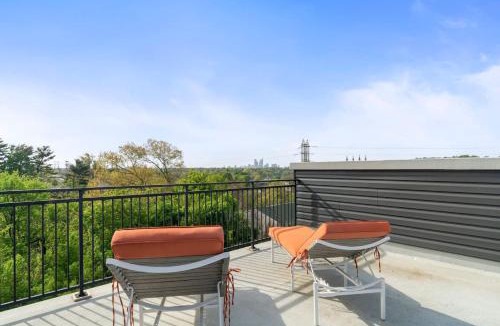 East Falls House | East Falls GEM - Deck Parking