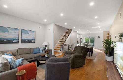 East Falls House | East Falls GEM - Deck Parking