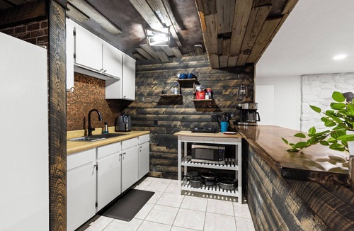 Farmington House | East Farmington Hideaway