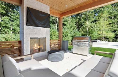 Northwest Harbor House | East Hampton Next-Level Luxury New Construction