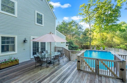 East Hampton North House | East Hampton Town Terrific