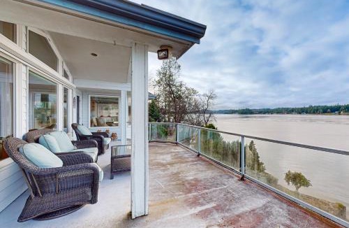Shelton House | East Haven Lodge