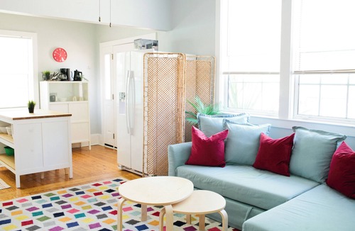 East Hill Apartment | East Hill Beachside Oasis | Walk to Everything