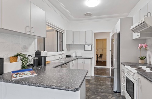 East Hills House | East Hills Waterfront Bliss