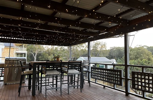 East Hills House | East Hills Waterfront Bliss