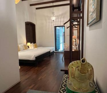 Historic George Town Hotel | East Indies Mansion