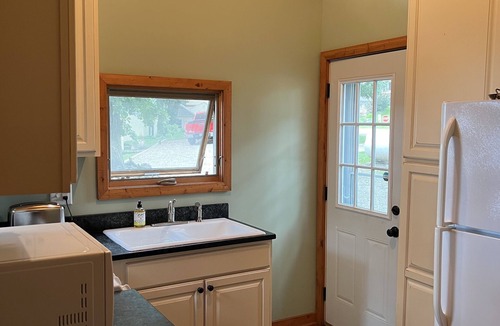 Okoboji Cabin | East Lake Okoboji lakeside cabin with HOIST!
