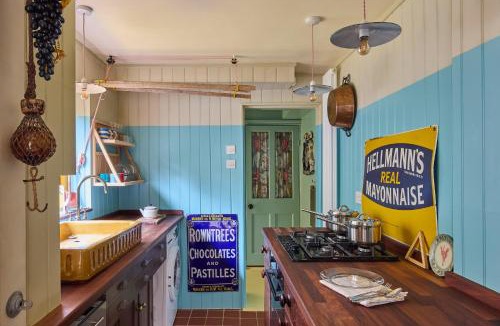 Leabridge Apartment | East London Apartment