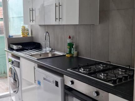 Redbridge House | East London Lodges