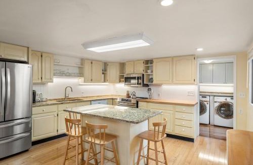 Gloucester House | East Main 2