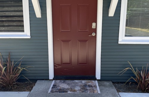 Historic Railroad District House | East Main Downtown Bungalow
