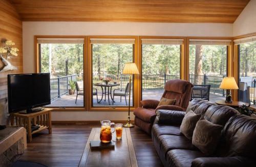 Black Butte Ranch House | East Meadow 017