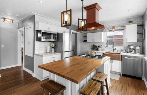 Canyon Rim House | East Millcreek Bungalow with Sauna