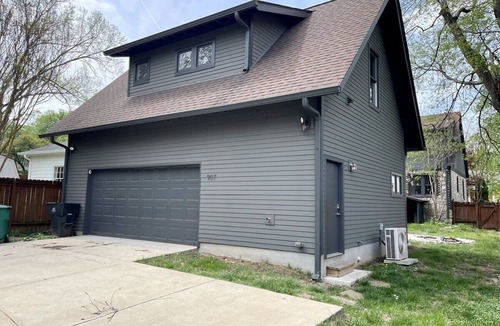 Eastwood Apartment | East Nash Hideaway ~ Close to Everything!