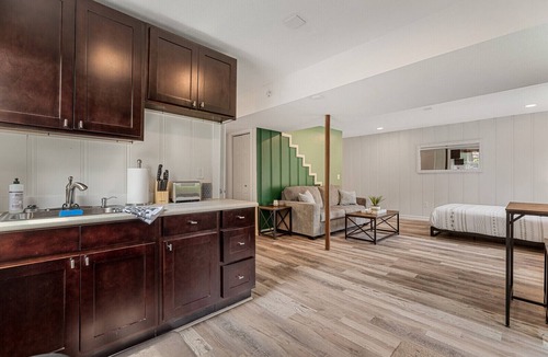 Nashville Apartment | East Nashville Studio, private entrance and yard , 10 min to downtown!
