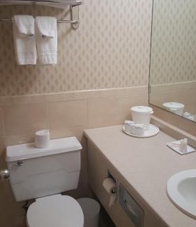 East Norwich Hotel | East Norwich Inn