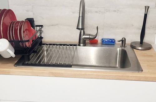 Ampere Apartment | East Orange Haven