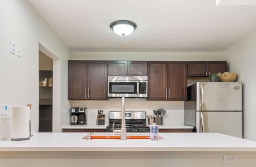 Greater South River City Condo | East Side #212 xxxxxxx