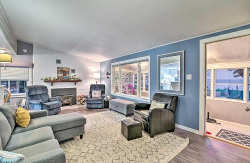 East Tawas House | East Tawas Cabin w/Lake Huron Access & Views