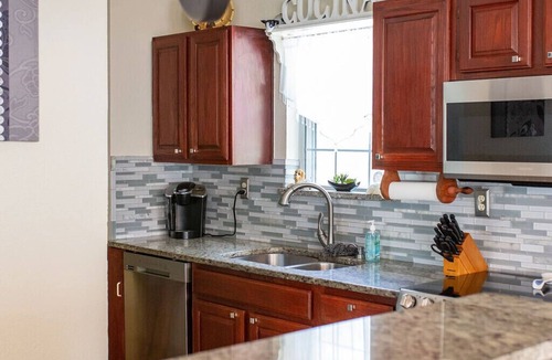 Murchison House | East Texas 2-Story House, only 17 miles to Canton, TX, 24 miles to Tyler, TX