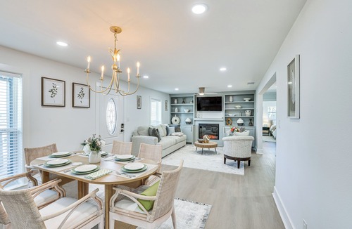 Longview House | East Texas Group Getaway! Modern Longview Home