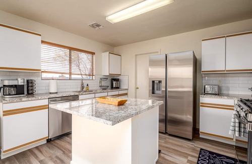 Coyote Corridor House | East Tucson Escape - updated 3 bedroom 2 bath