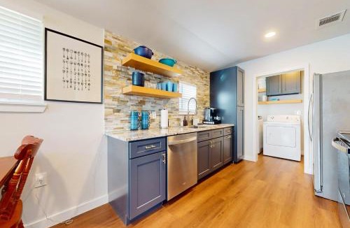 Holly House | East Villa Real