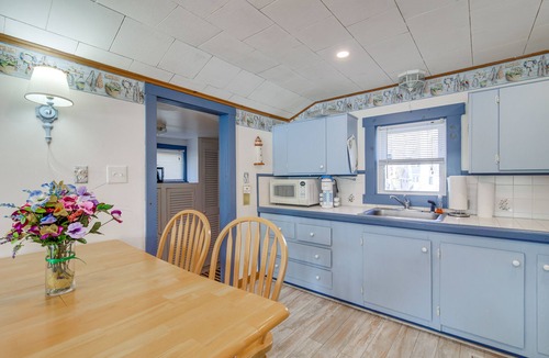 East Wareham Cottage | East Wareham Waterfront Cottage w/Private Dock!