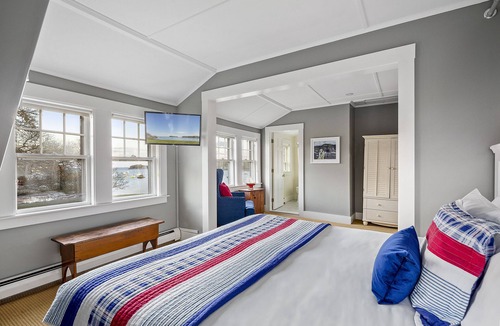 Tenants Harbor Hotel | East Wind Inn