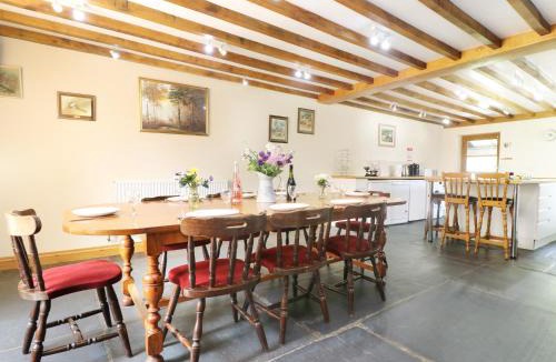 Brazzacott House | Eastcott Farmhouse