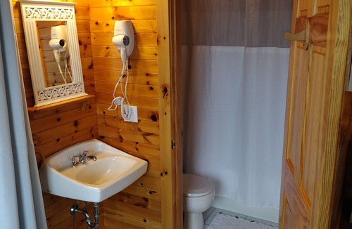Lubec Bed & Breakfast | Eastern Beacon Inn Room 4