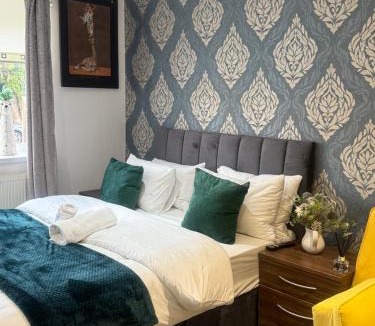 Northampton Hotel | Eastern Bridge Rooms