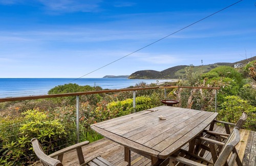 Eastern View House | Eastern Magic I Beach access at your door!