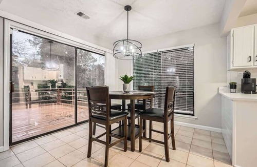 Roswell House | Eastern Roswell Haven