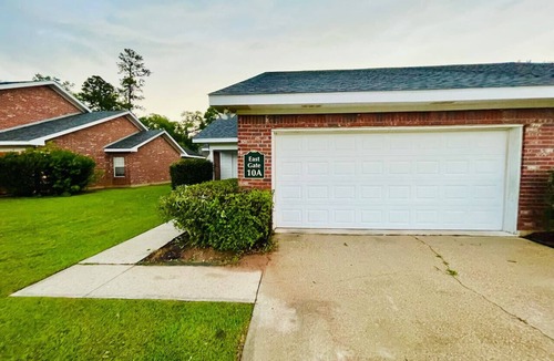 Hammond Apartment | Eastgate 10A beautiful townhouse