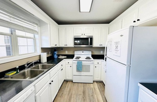 Hammond Apartment | Eastgate 18B beautiful townhouse