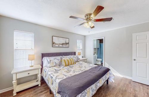 College Station House | Eastgate Gem, Walk to TAMU
