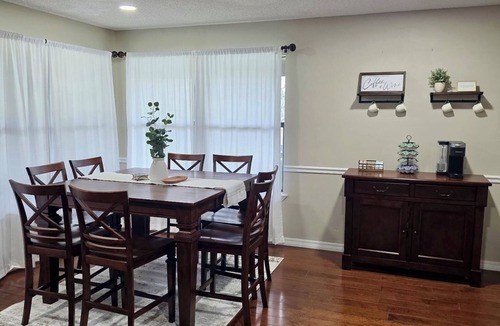 Evening Shade House | Eastlake Hills Retreat w/Fire Pit - Sleeps 8 - 5 Mins to Lake Tenkiller