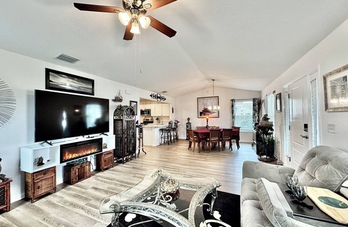 Sumter County House | Eastport Footprint - The Villages 2/2 + Workout Room and Golf Cart in The Village of Moultrie Creek