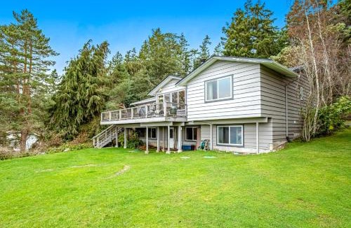 Greenbank House | Eastside Beachside Greenbank Getaway