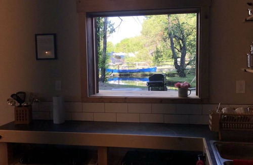 Bishop House | Eastside Guesthouse