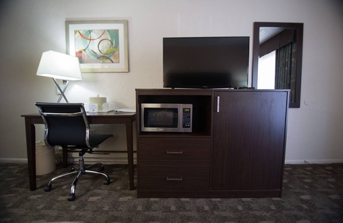 Buckman Neighborhood Hotel | Eastside Lodge