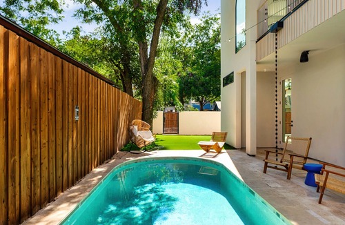 Holly House | Eastside Lux Group W Pool near Downtown
