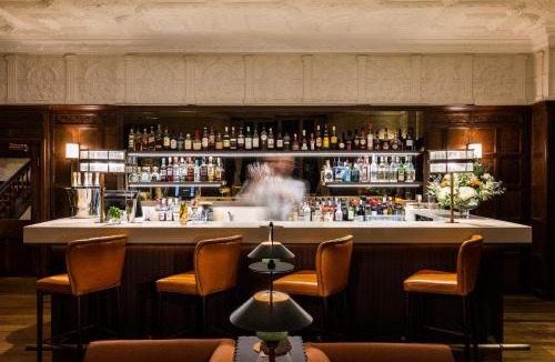 Bilting Hotel | Eastwell Manor, Champneys Hotel & Spa