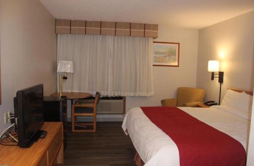 Motley Hotel | Eastwood Inn