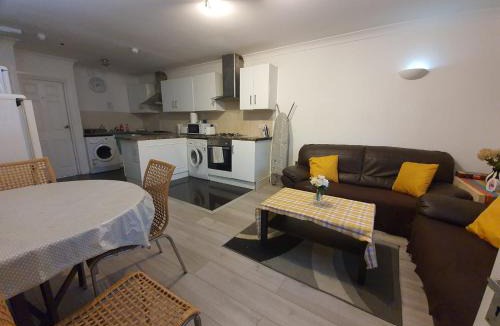 Seven Kings House | Eastwood Rooms