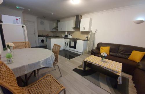 Seven Kings House | Eastwood Rooms