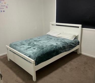 Redbank Plains House | Easy Access accomodation