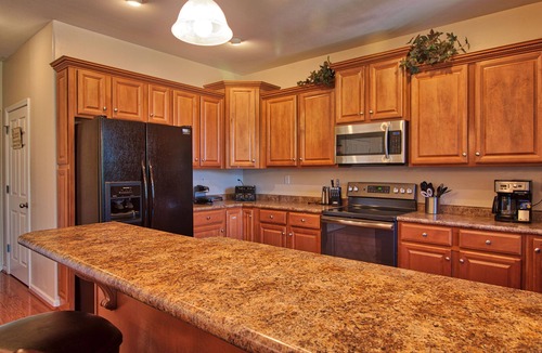 Seneca House | Easy access lake front beach & boat ramp, waterfront patio, NEW OPENINGS END AUG