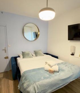 Flandres Apartment | Easy Access to Central Paris - 5 min Metro Line 7, La Vilette Park nearby